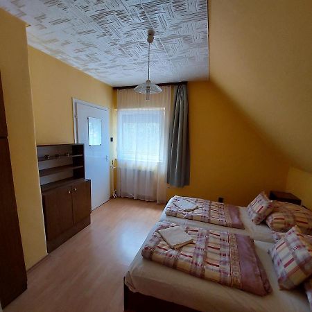 Petra Vendeghaz Apartment Bük Екстериор снимка