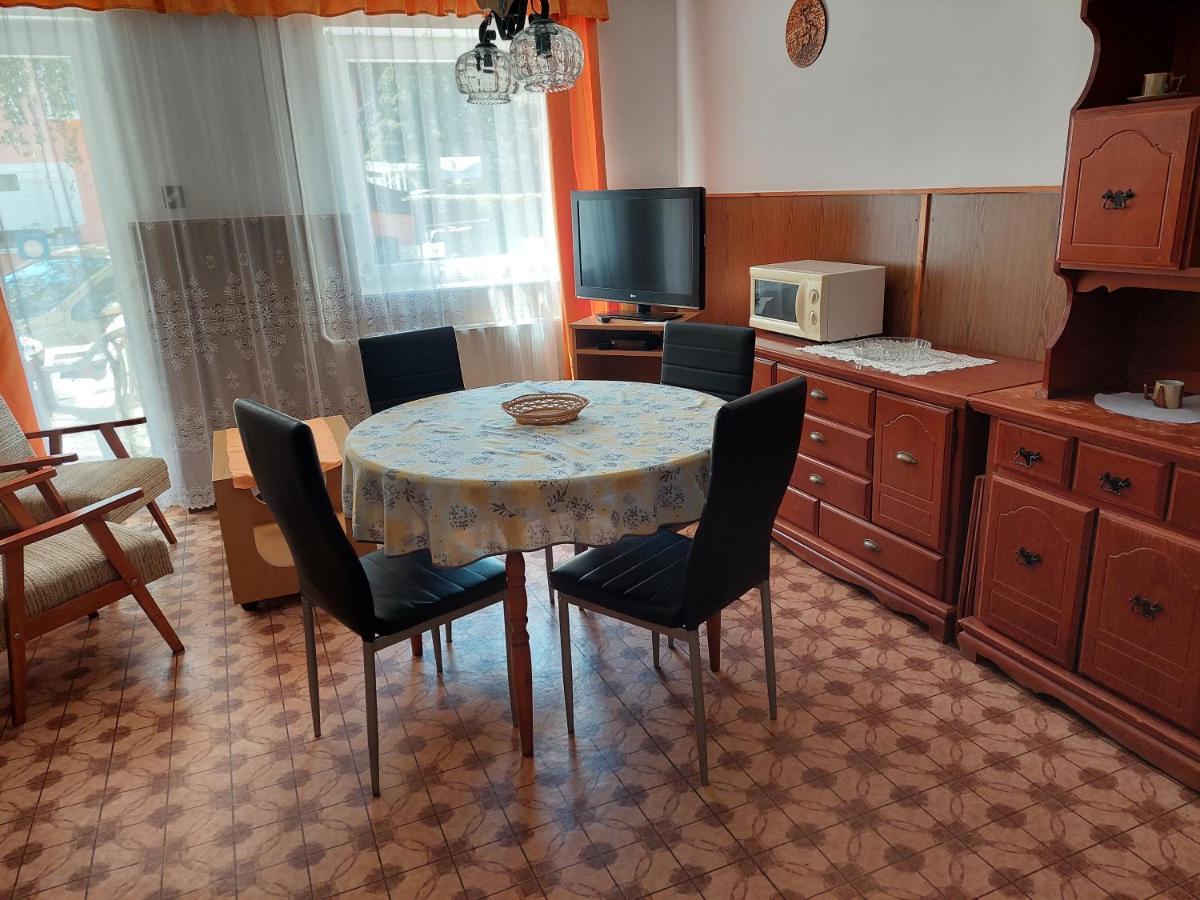 Petra Vendeghaz Apartment Bük Екстериор снимка
