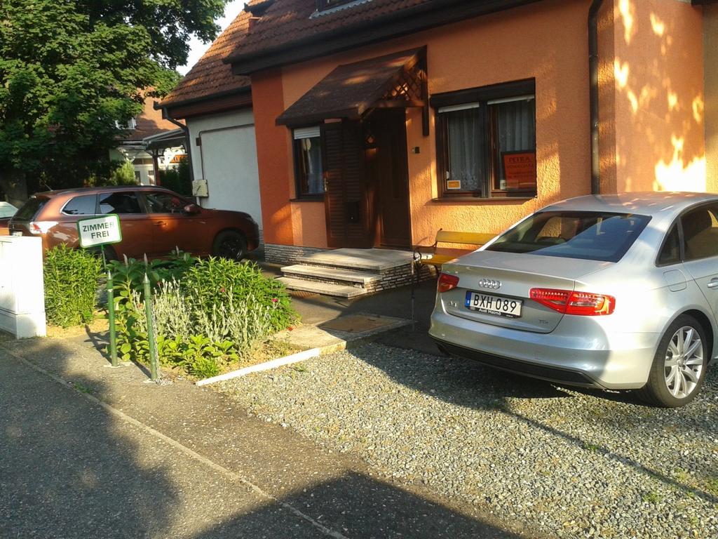 Petra Vendeghaz Apartment Bük Стая снимка