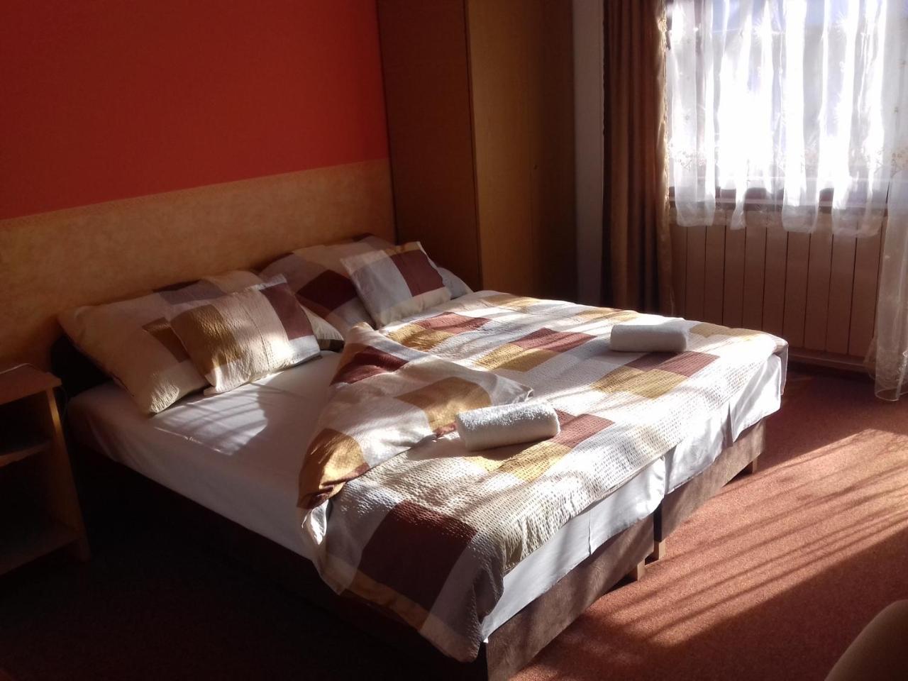 Petra Vendeghaz Apartment Bük Екстериор снимка